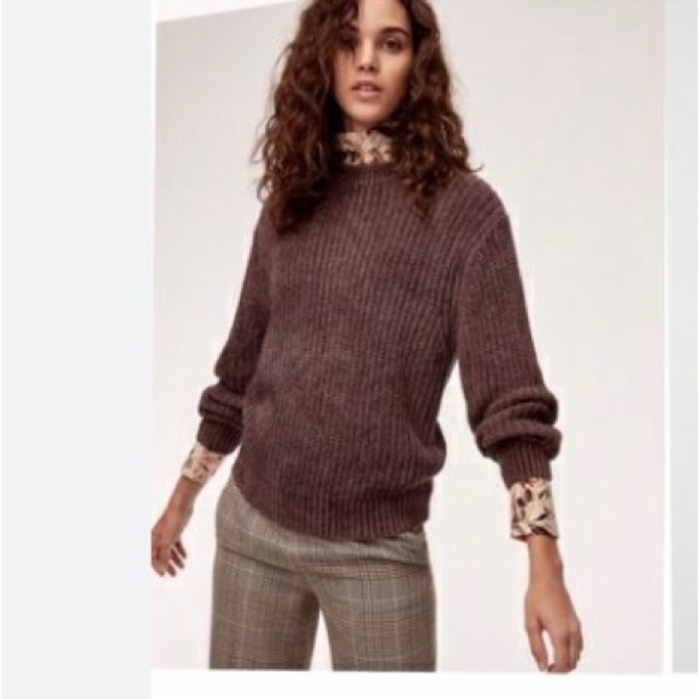 Aritzia Wilfred ESSENTIAL CHENILLE SWEATER brown size xxs